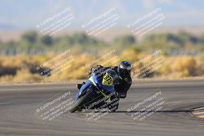 media/Nov-19-2023-CVMA (Sun) [[1f3d1b7ccb]]/Race 17 Amateur Supersport Middleweight/